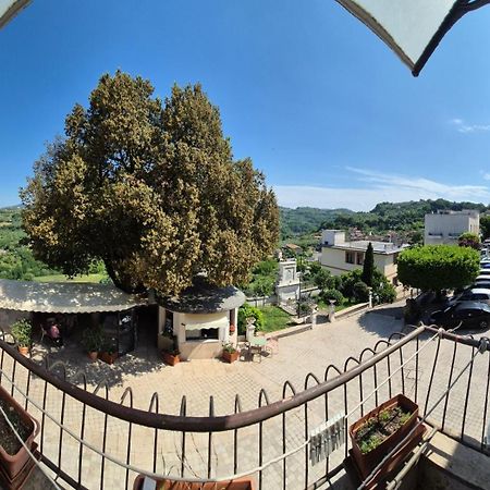 La Casa In Piazza Apartment Toffia Luaran gambar