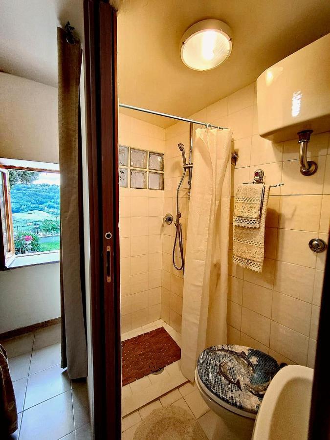 La Casa In Piazza Apartment Toffia Luaran gambar