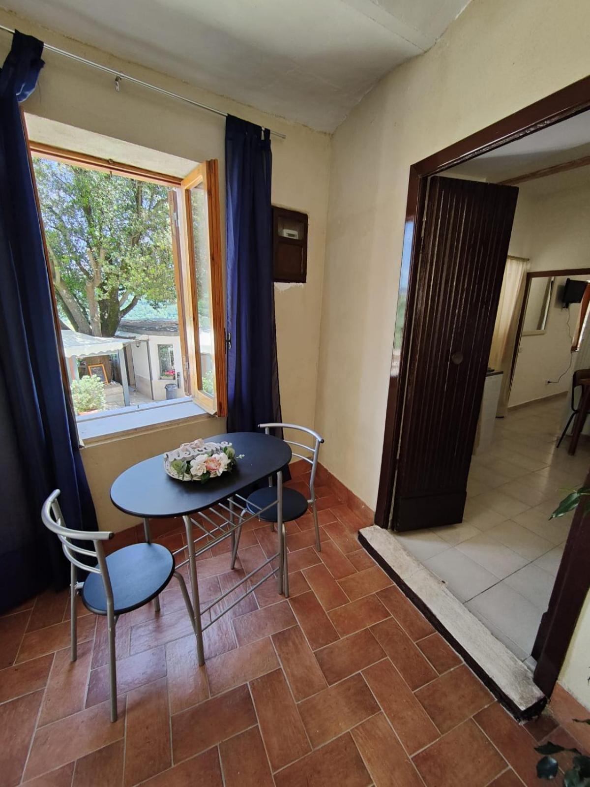 La Casa In Piazza Apartment Toffia Luaran gambar